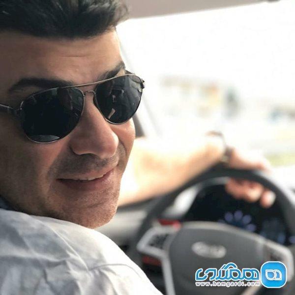 سلفی پشت رُل گوینده خبر عکس سلفی پشت رُل گوینده خبر