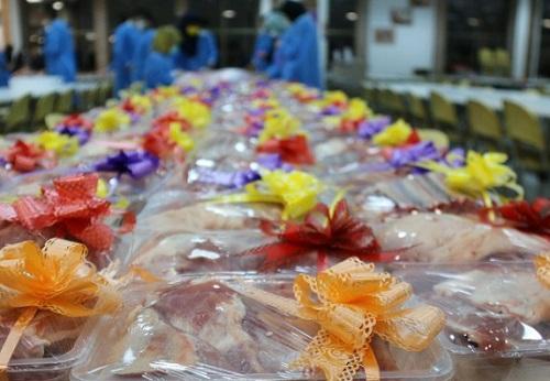 3500 بسته گوشت گرم از سوی دانشگاه صنعتی کرمانشاه بین نیازمندان 3500 بسته گوشت گرم از سوی دانشگاه صنعتی کرمانشاه بین نیازمندان توزیع شد