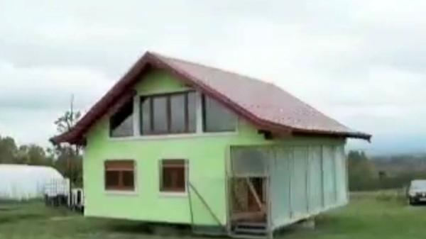 این خانه به دور خود می چرخد