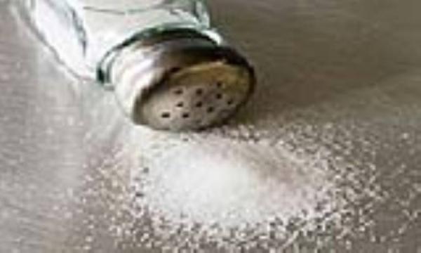 نمکدان ها را دور بیاندازید نمکدان ها را دور بیاندازید